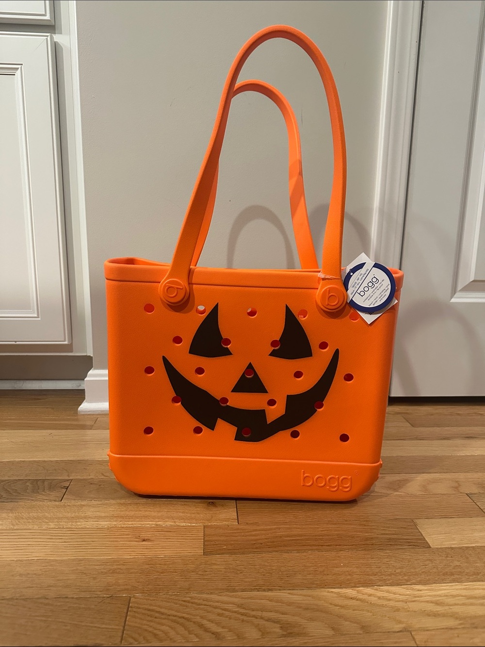 NWT medium bogg bag Halloween Orange Jack-O'-Lantern Tote Bag - Picture 2 of 8